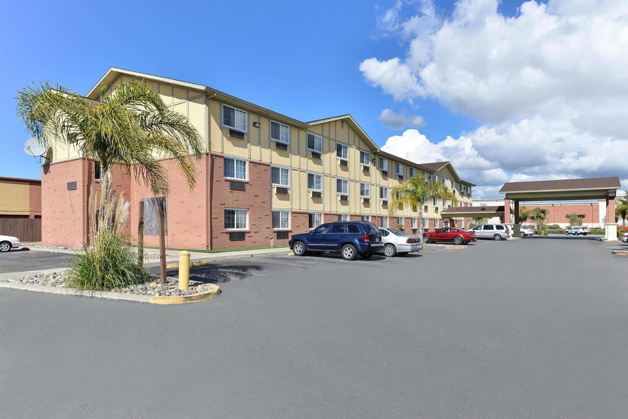 Surestay Plus Hotel By Best Western Hayward Extérieur photo